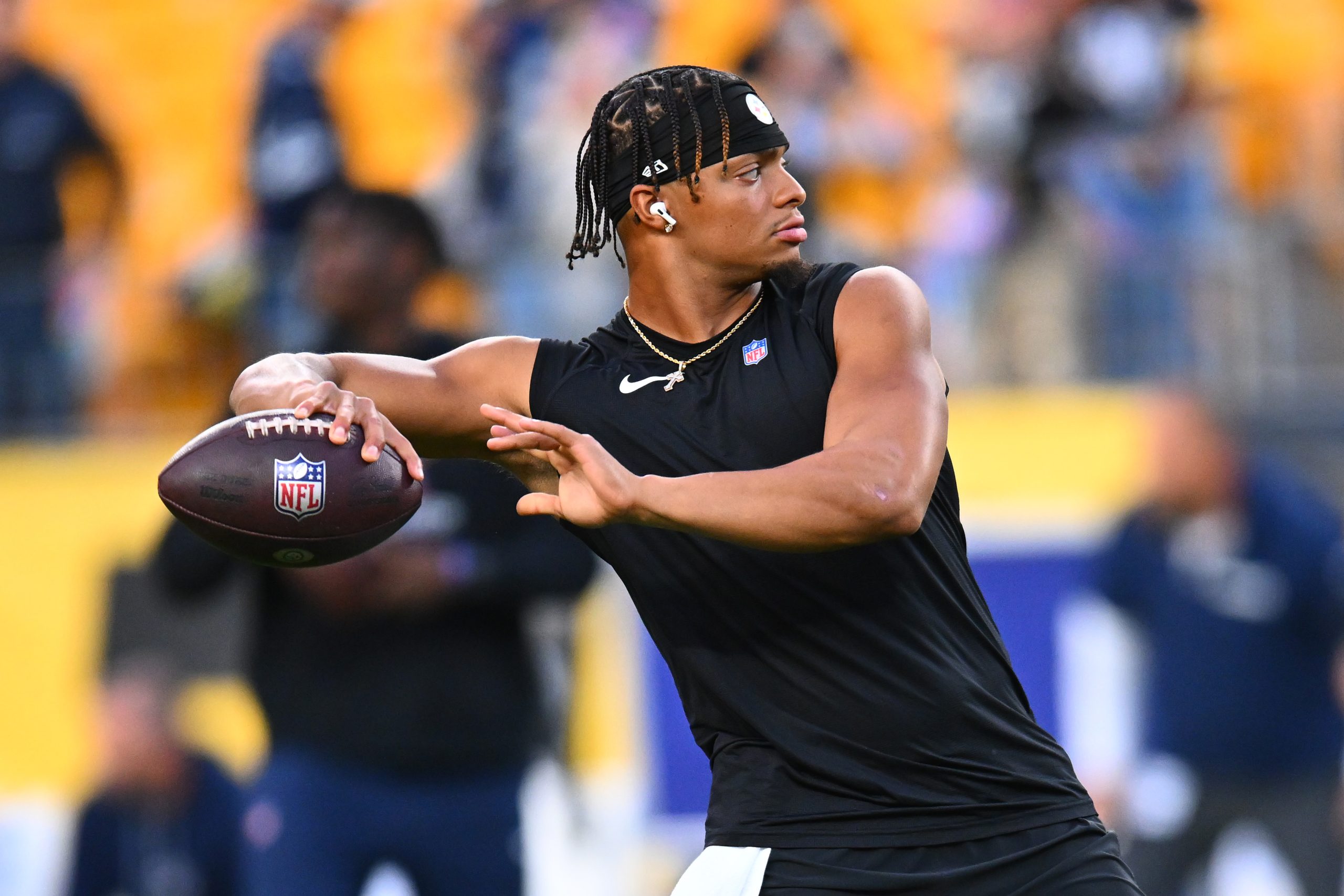 Jets Receive Massive Injury Update on Justin Fields