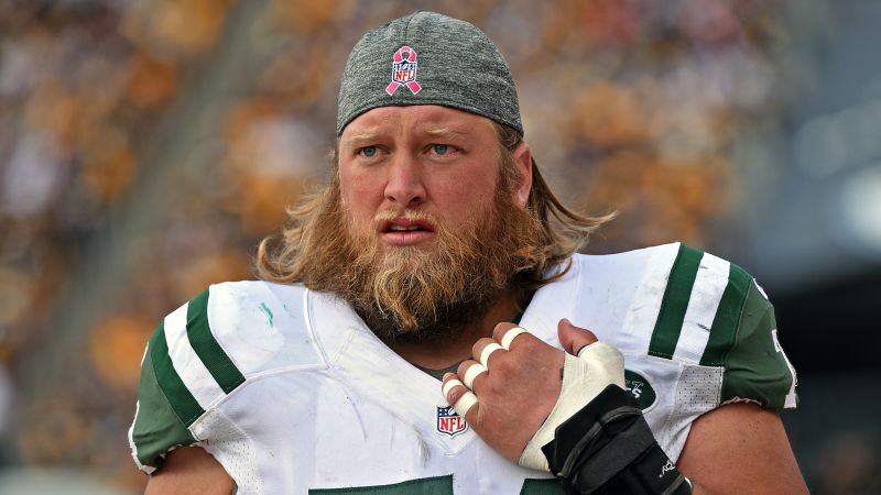 Former New York Jets star Nick Mangold dies at 41 due to complications of kidney disease | CNN