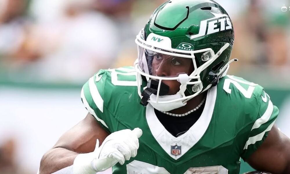 Breece Hall demands Jets trade after 3 shocking moves